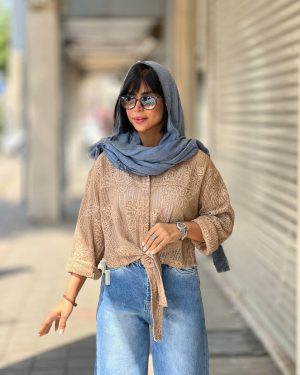 شومیزLeaf pattern crop
